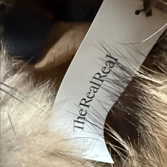 FENDI faux Fur Brown and Black Hat - apres ski snow hat - Picture 4 of 5